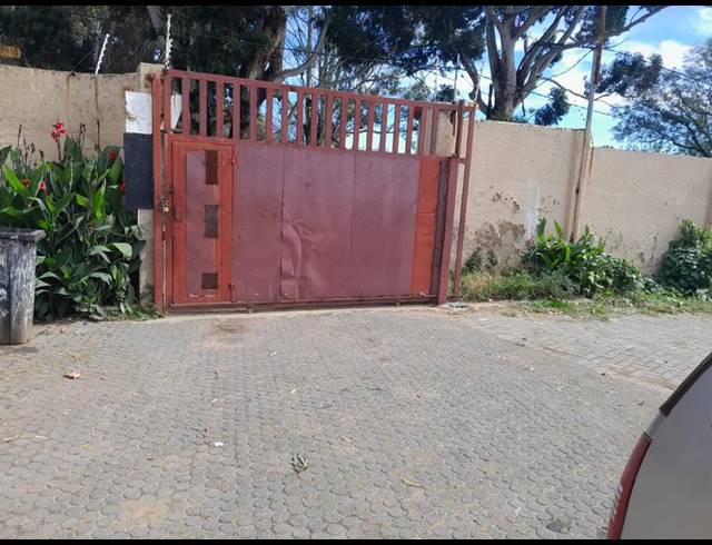 3 BEDROOM HOUSE FOR SALE IN THE HILL